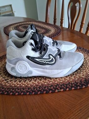 Nike KD Trey 5X Sz. 8.5